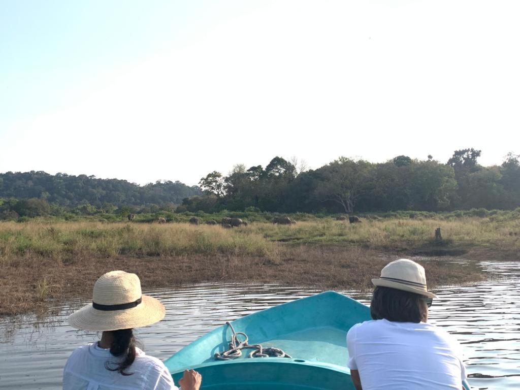 Gal Oya Lake View Inginiyagala Polwatta Bagian luar foto